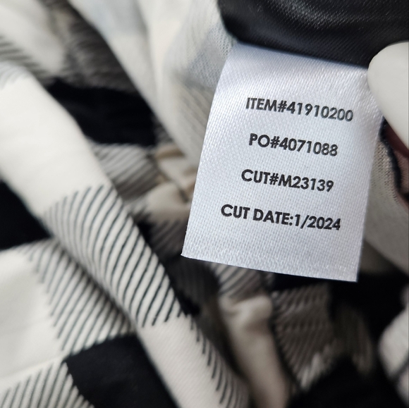 Torrid Stretch Challis Tie Strap Romper Gingham 00 BNWT - Picture 10 of 11